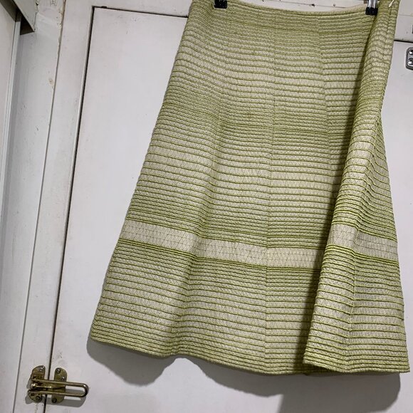 CLUB MONACO LIGHTWEIGHT EMBROIDERED SKIRTS SIZE 2 - Picture 7 of 11